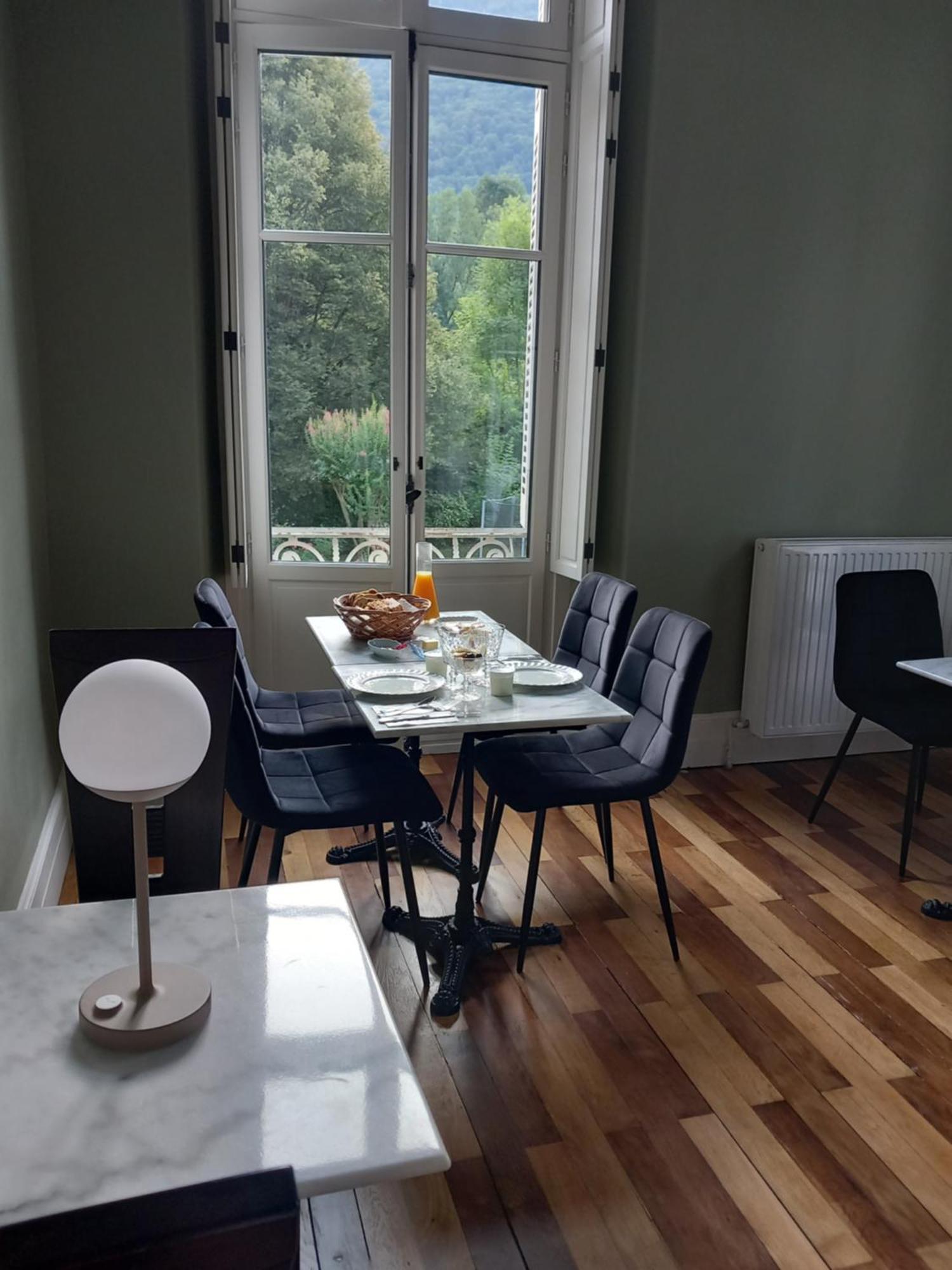 Villa Du Lys Bagnères-de-Luchon Dış mekan fotoğraf