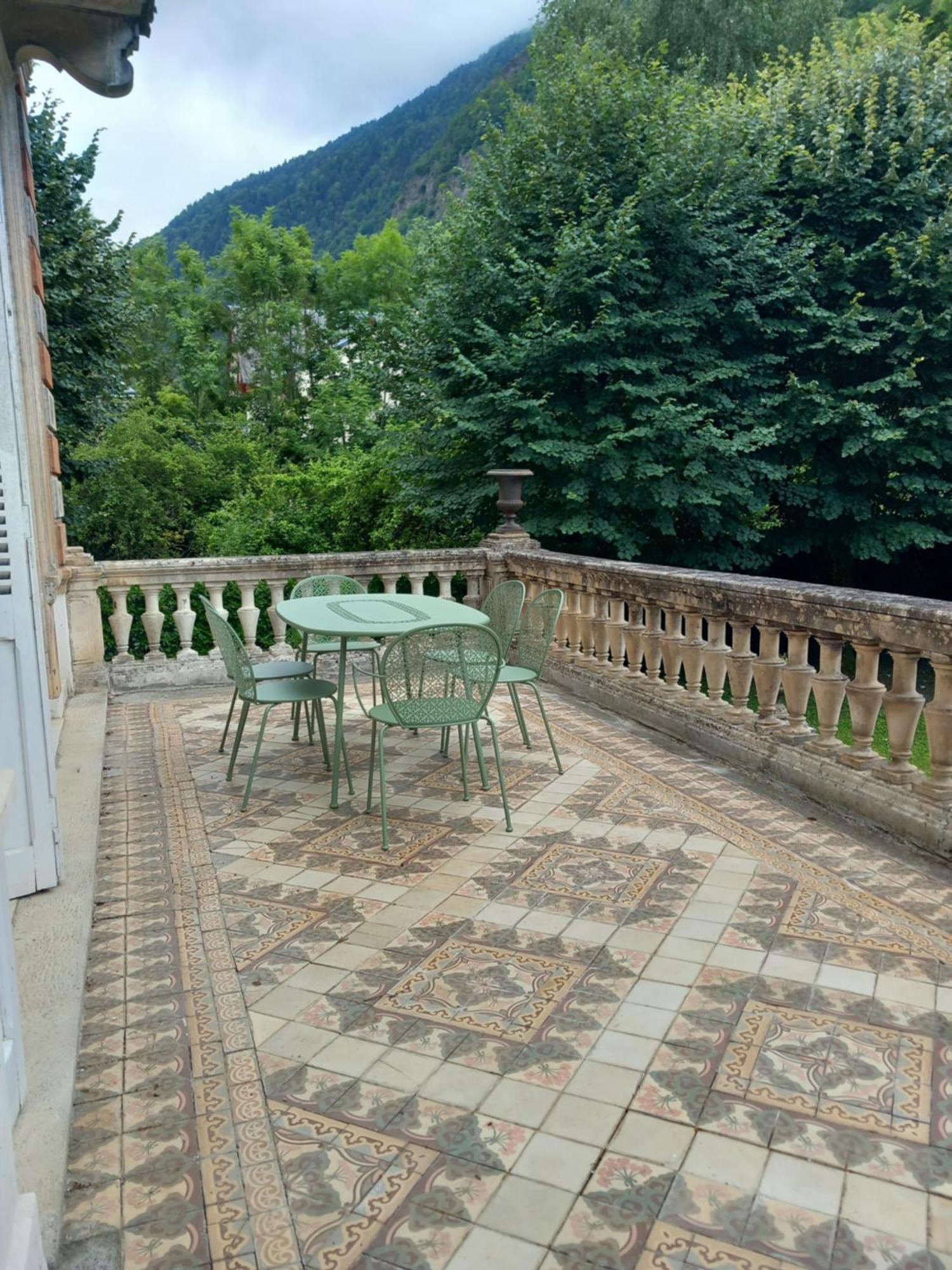 Villa Du Lys Bagnères-de-Luchon Dış mekan fotoğraf